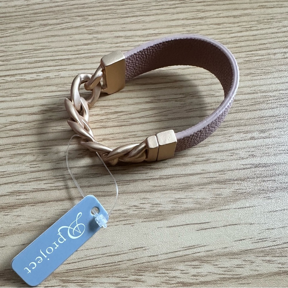 Leather & chain bracelet